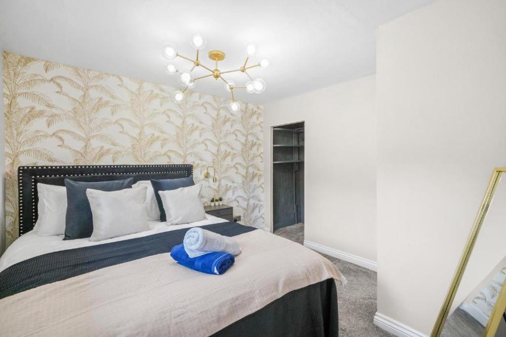 Deluxe 5 Bed In Central Whitby - Parking - Hot Tub Bagian luar foto