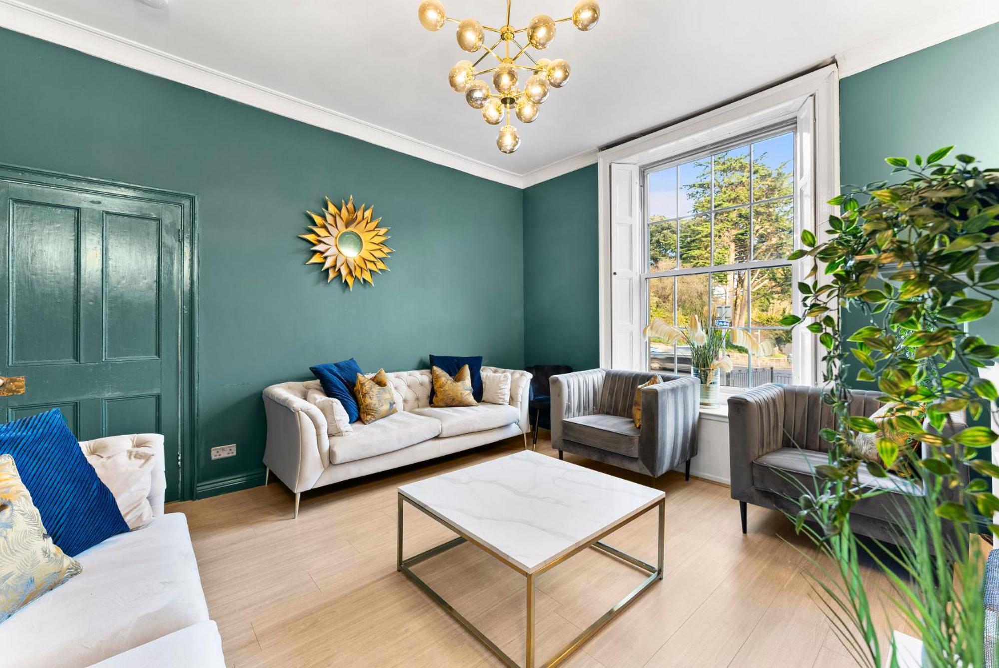 Deluxe 5 Bed In Central Whitby - Parking - Hot Tub Bagian luar foto